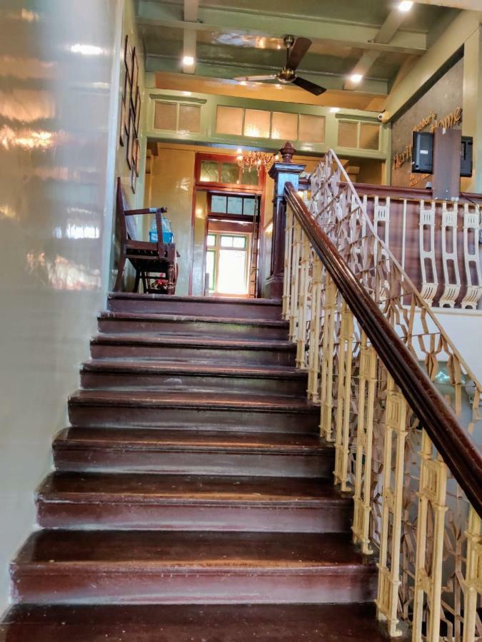 Hebbar's Heritage Home Bombay Eksteriør billede
